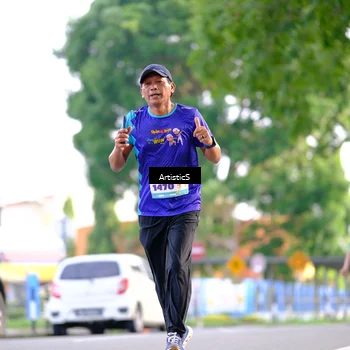 Runner Photo 8291635