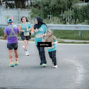 Runner Photo 8291640