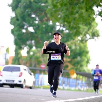 Runner Photo 8292104