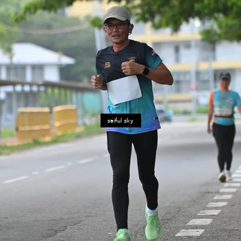 Runner Photo 8292449