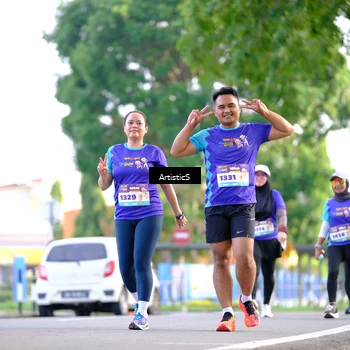 Runner Photo 8293006