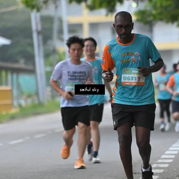 Runner Photo 8293044