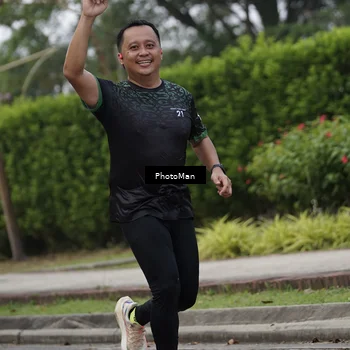 Runner Photo 8293073