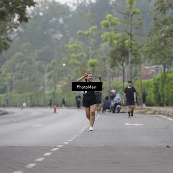 Runner Photo 8293093