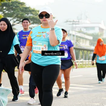 Runner Photo 8293314