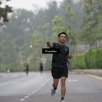 Runner Photo 8293355
