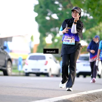 Runner Photo 8293412