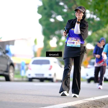 Runner Photo 8293446