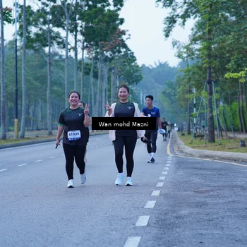Runner Photo 8293874