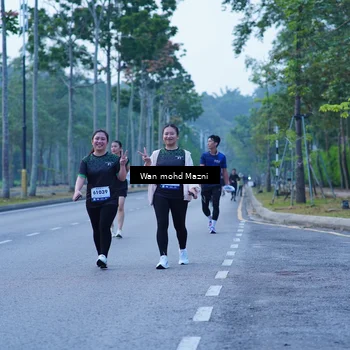 Runner Photo 8293895