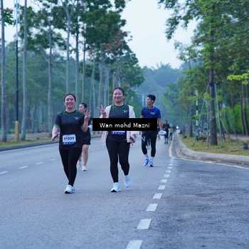 Runner Photo 8293912