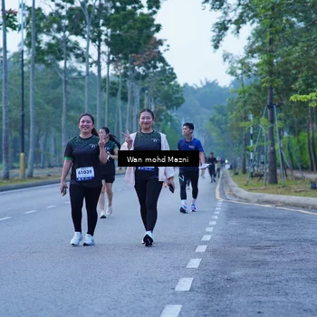 Runner Photo 8293921