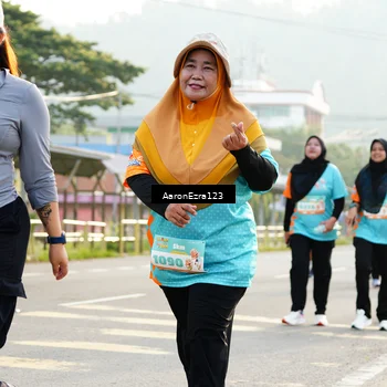 Runner Photo 8293936