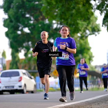 Runner Photo 8293978