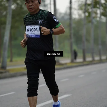 Runner Photo 8294037
