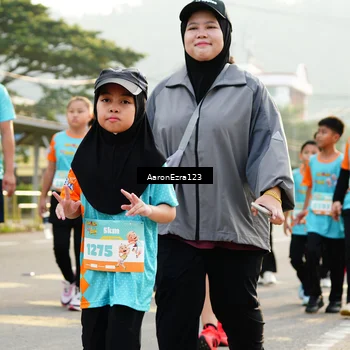 Runner Photo 8294073
