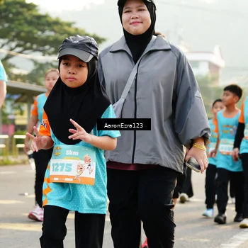 Runner Photo 8294103