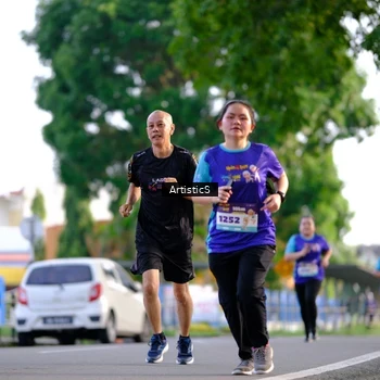 Runner Photo 8294146