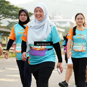Runner Photo 8294254