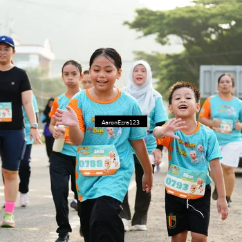 Runner Photo 8294309