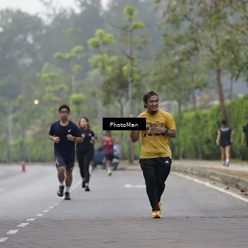 Runner Photo 8294396