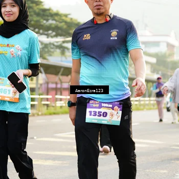 Runner Photo 8294429