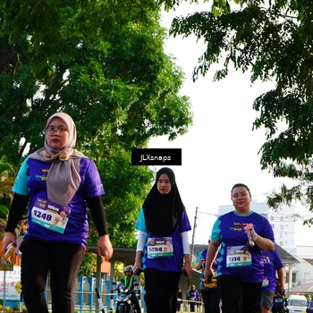 Runner Photo 8294601
