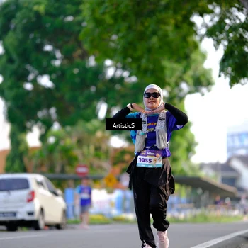 Runner Photo 8294692