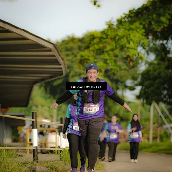 Runner Photo 8294751