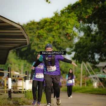 Runner Photo 8294768