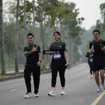Runner Photo 8294773