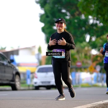 Runner Photo 8294776