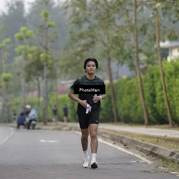 Runner Photo 8294933