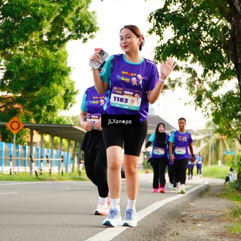 Runner Photo 8295017