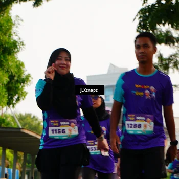Runner Photo 8295048