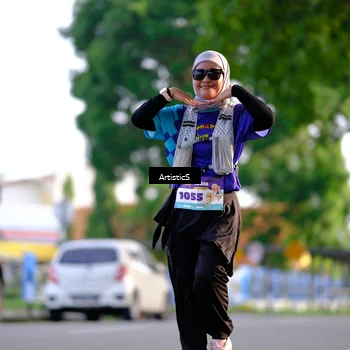 Runner Photo 8295055