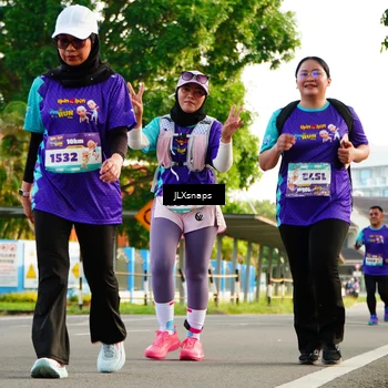 Runner Photo 8295056