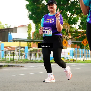 Runner Photo 8295071
