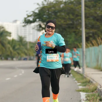 Runner Photo 8295075
