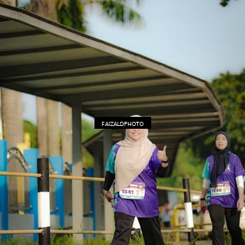 Runner Photo 8295076