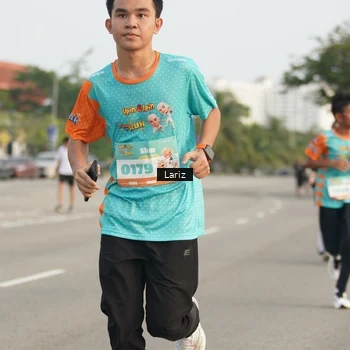 Runner Photo 8295101
