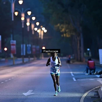 Runner Photo 8295158