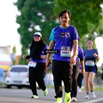 Runner Photo 8295206