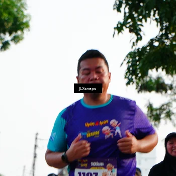 Runner Photo 8295219