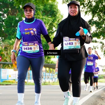 Runner Photo 8295229