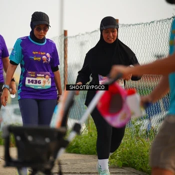 Runner Photo 8295243