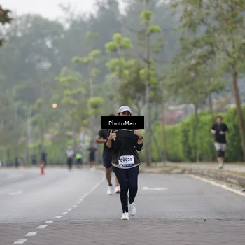 Runner Photo 8295276