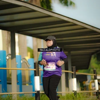 Runner Photo 8295306
