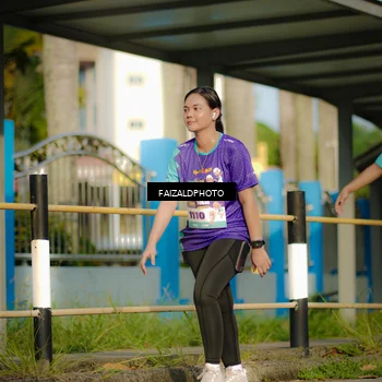 Runner Photo 8295318