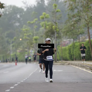 Runner Photo 8295337